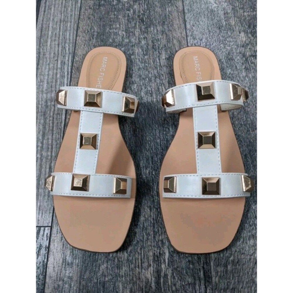 Marc Fisher Bonis Studded Flat Sandal White Ivory Resort Beach Tropical 8.5 NEW